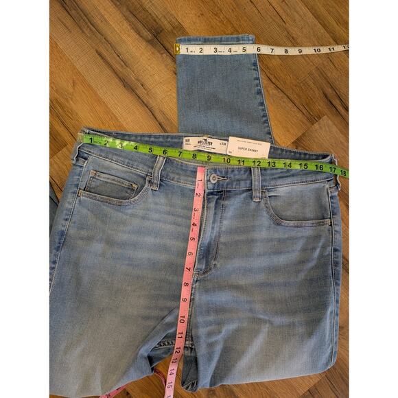 Hollister Womens Jeans, Medium Wash Curvy High-Rise Super Skinny Jeans, Sz 16/33 - Picture 4 of 9